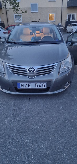 Toyota Avensis 6 of 9