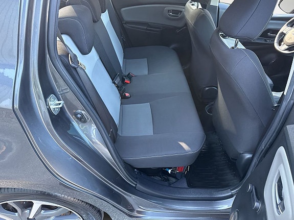 Toyota Yaris 18 of 20