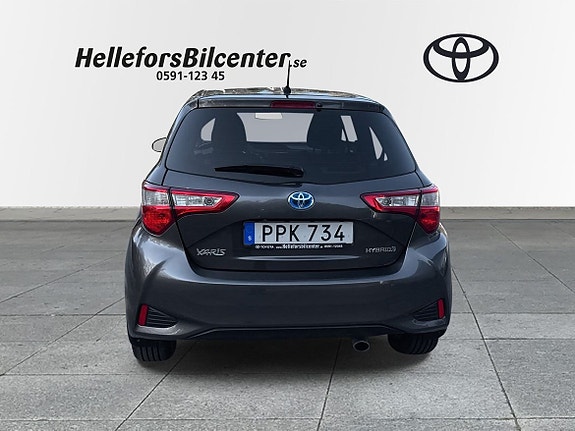 Toyota Yaris 4 of 20