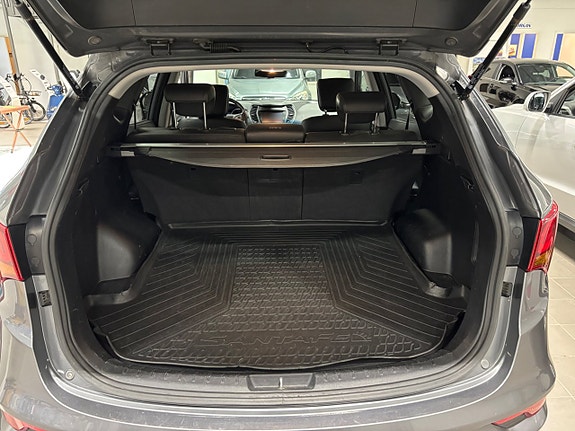 Hyundai Santa Fe 4 of 7