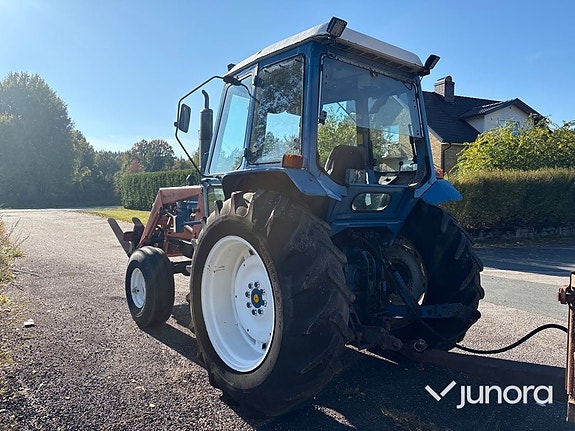 Traktor Ford 5600 DP med tippvagn 3 of 30