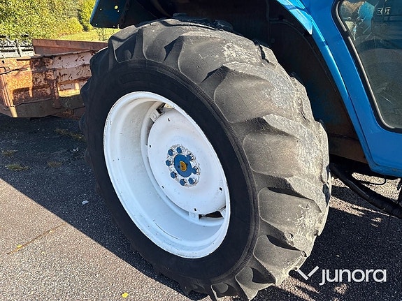 Traktor Ford 5600 DP med tippvagn 23 of 30
