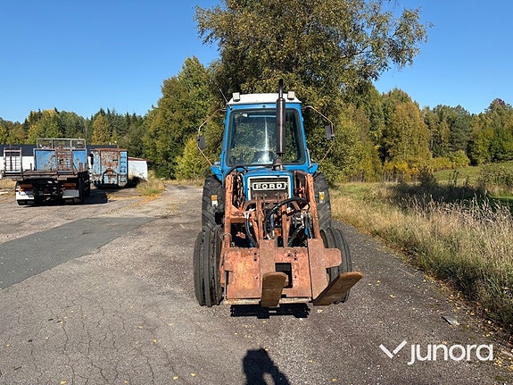 Traktor Ford 5600 DP med tippvagn 7 of 30