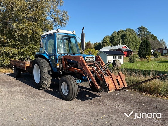 Traktor Ford 5600 DP med tippvagn 6 of 30