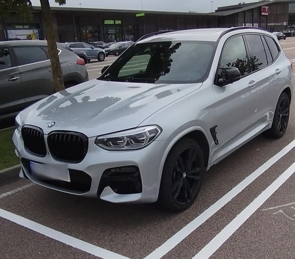 BMW X3 4 of 5