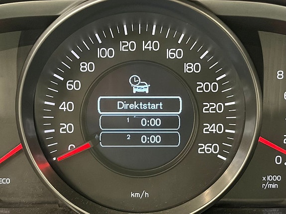 Volvo V40 Cross Country 10 of 20