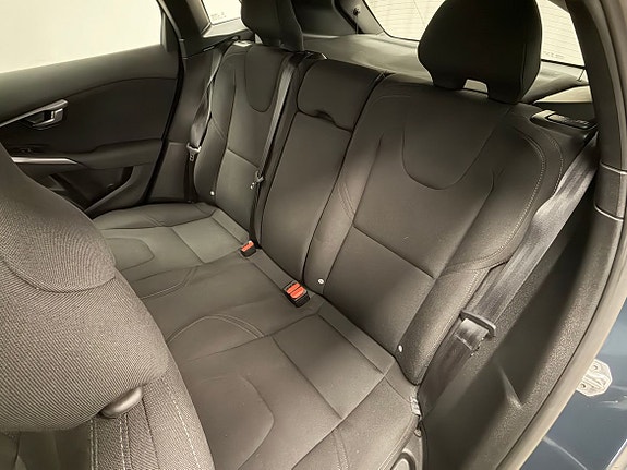 Volvo V40 Cross Country 17 of 20