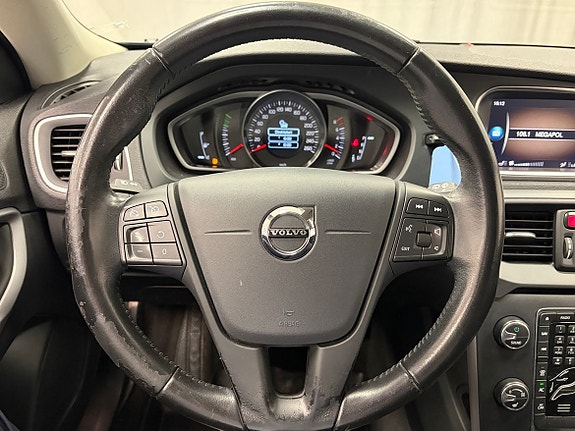 Volvo V40 Cross Country 8 of 20