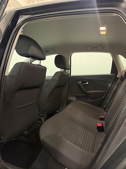 Volkswagen Polo 10 of 11