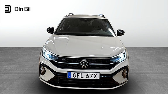 Volkswagen Taigo 4 of 12