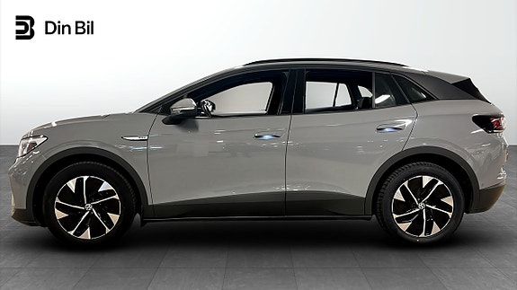 Volkswagen ID.4 2 of 13