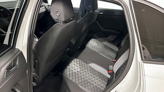 Volkswagen Taigo 11 of 12