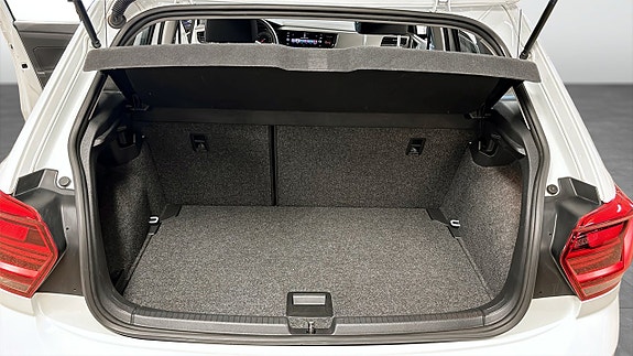 Volkswagen Polo 12 of 12