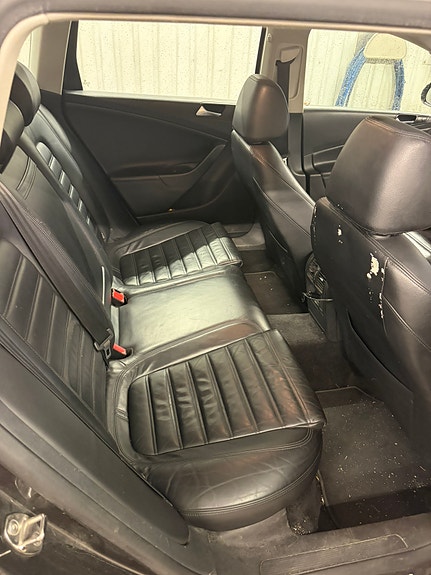 Volkswagen Passat 8 of 10