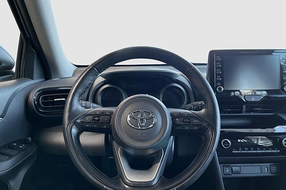 Toyota Yaris Cross 11 of 13
