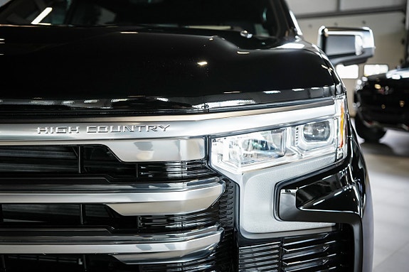 Chevrolet Silverado EV 27 of 30