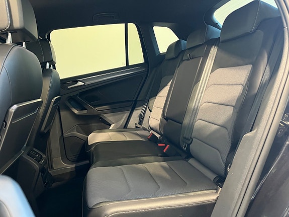 Volkswagen Tiguan 11 of 23