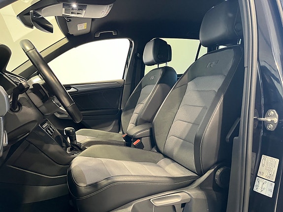 Volkswagen Tiguan 10 of 23