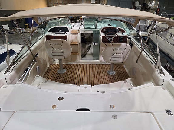 Jeanneau Runabout 755 6 of 10