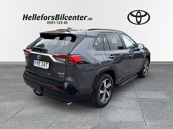Toyota RAV4 18 of 25