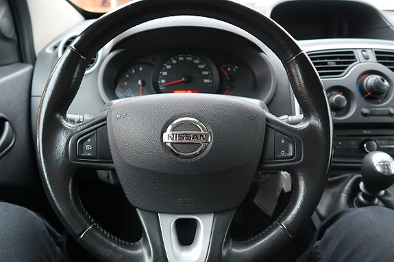 Nissan NV250 8 of 14