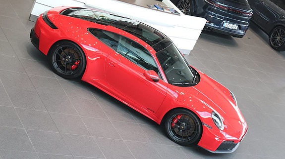 Porsche 911 3 of 11