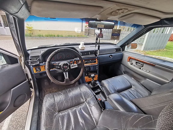 Volvo 740 4 of 5