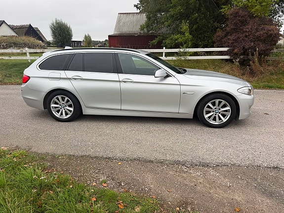 BMW 523i 8 of 8