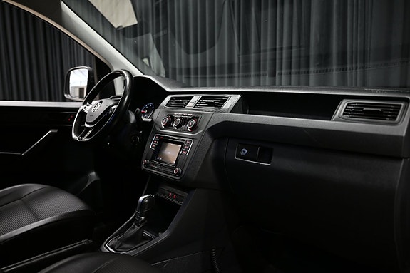 Volkswagen Caddy 27 of 30