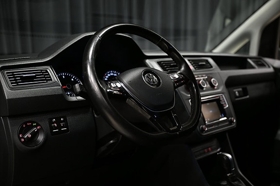 Volkswagen Caddy 17 of 30
