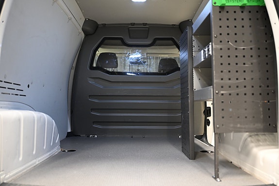 Volkswagen Caddy 8 of 30