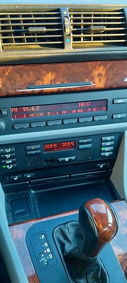 BMW 520i 22 of 22