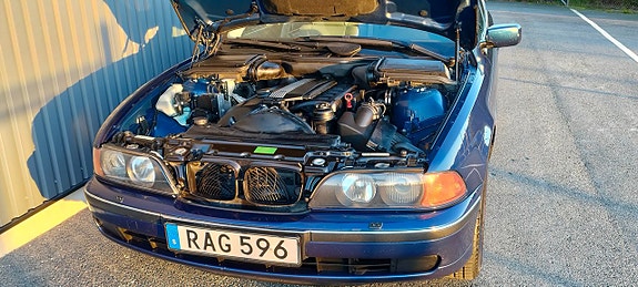 BMW 520i 14 of 22