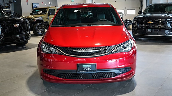 Chrysler Grand Voyager 3 of 26
