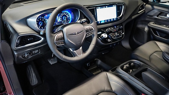 Chrysler Grand Voyager 12 of 26