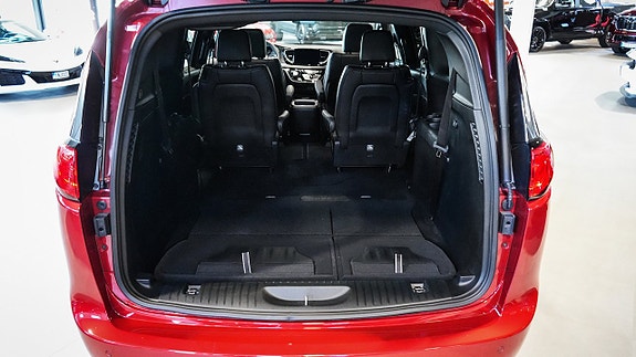 Chrysler Grand Voyager 20 of 26