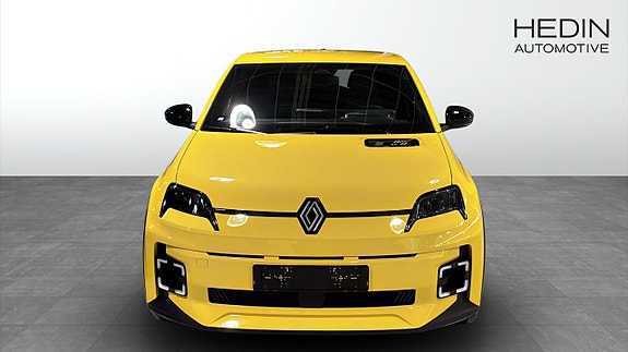 Renault 5 E-Tech 8 of 18