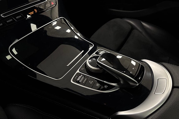 Mercedes-Benz GLC220 d 27 of 28