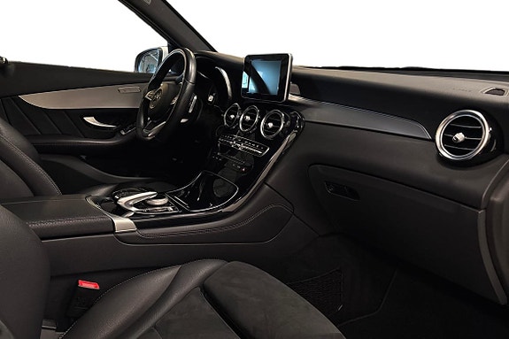 Mercedes-Benz GLC220 d 10 of 28