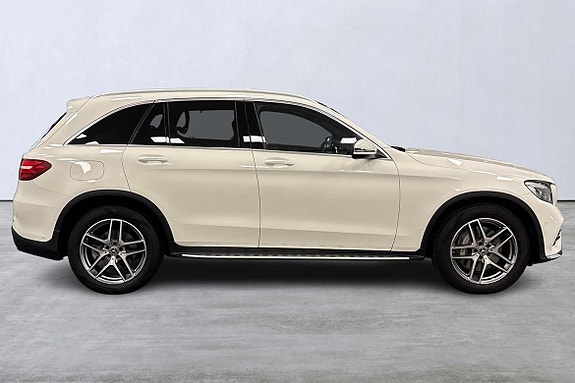 Mercedes-Benz GLC220 d 3 of 28