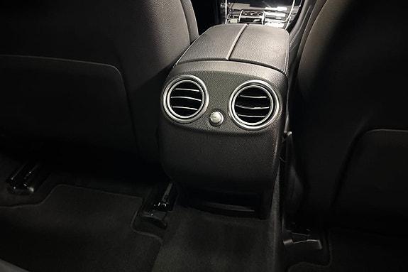 Mercedes-Benz GLC220 d 26 of 28