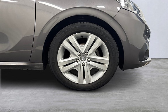 Peugeot 208 14 of 22