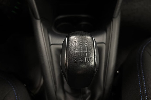 Peugeot 208 15 of 22