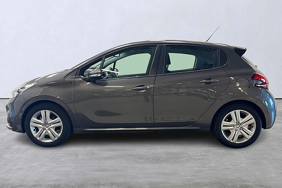 Peugeot 208 2 of 22