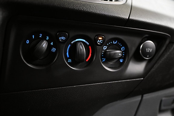 Ford Transit Custom 25 of 30