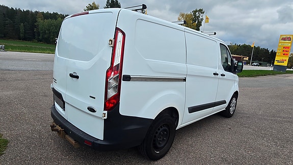 Ford Transit Custom 5 of 12