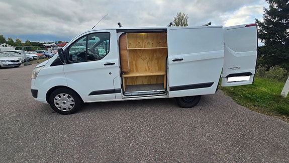 Ford Transit Custom 12 of 12