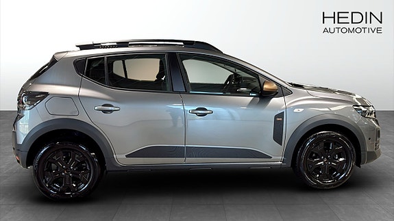 Dacia Sandero Stepway 3 of 22
