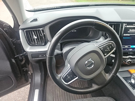 Volvo XC60 14 of 17