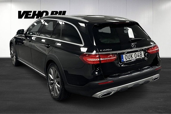 Mercedes-Benz E220 d 4 of 22
